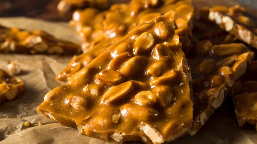 Peanut Brittle (Recipe)