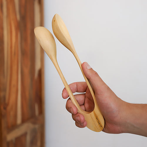 lakara spoons being held